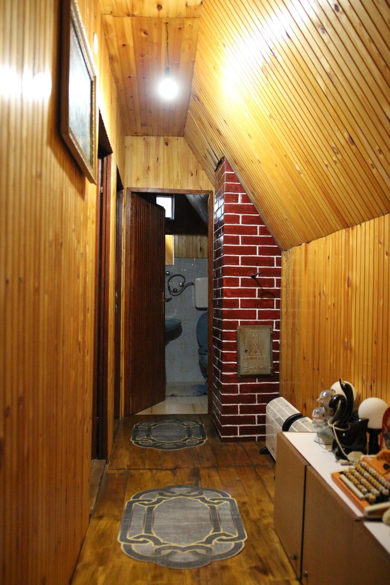 Gacko Vikendica "Oaza Mira"ヴィラ エクステリア 写真